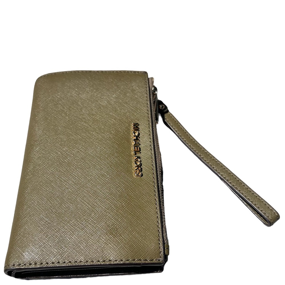 Olive green women's Michael Kors wallet wristlet with smartphone pocket